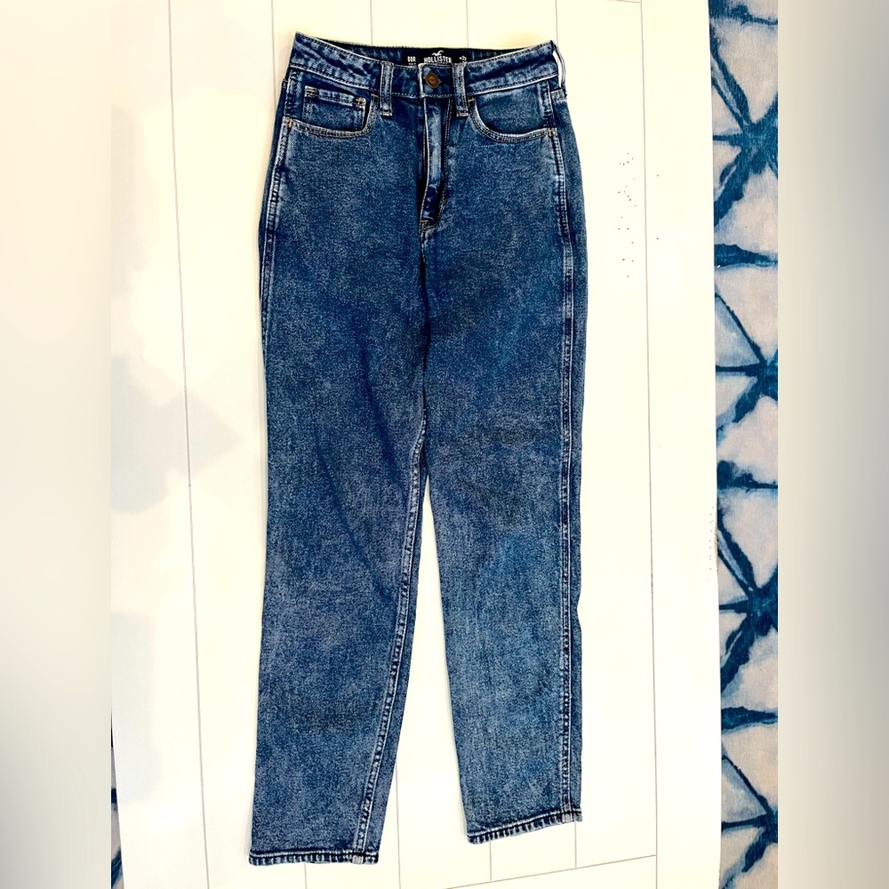 Hollister High Rise Mom Jean size 00